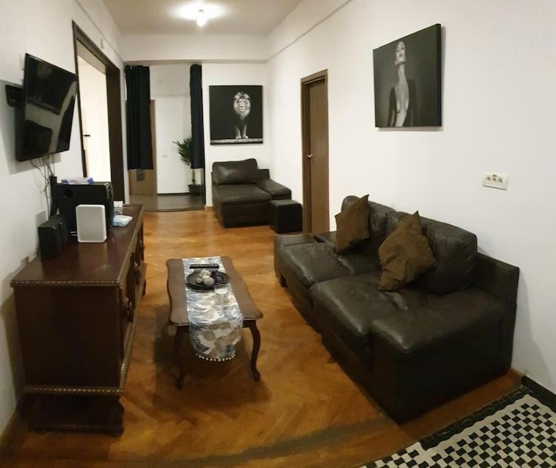 Old Town Bliss Apartment Bucharest Luaran gambar